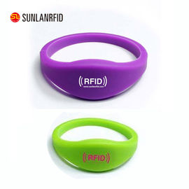 China fashion waterproof rfid wristband for management supplier